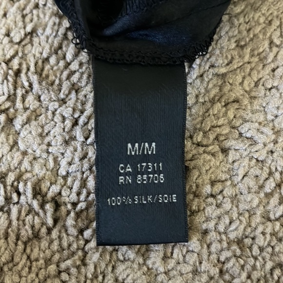 Gorgeous black silk beaded top - Picture 10 of 10